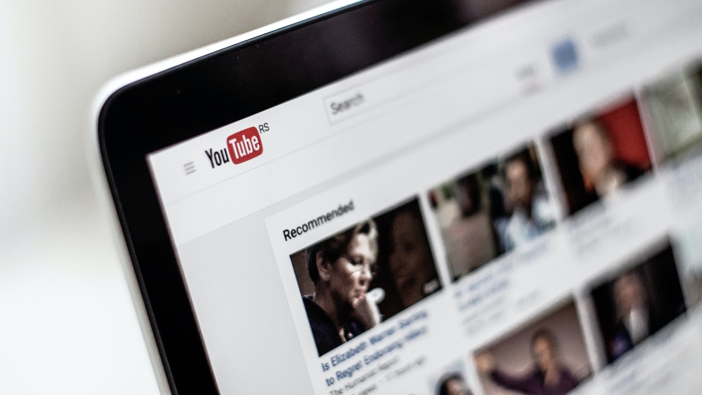 YouTube shorts homepage