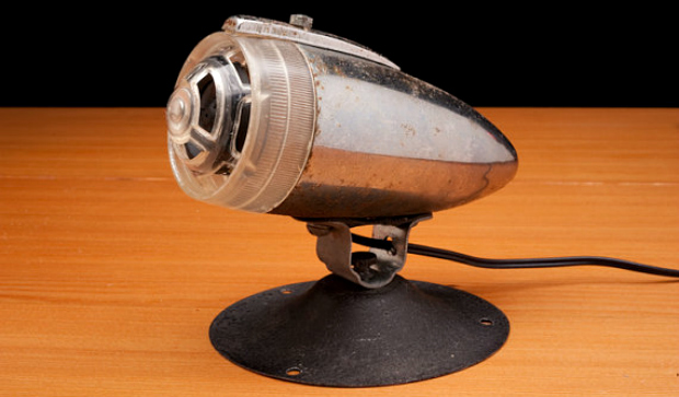vintage-bike-horn-iphone-speaker