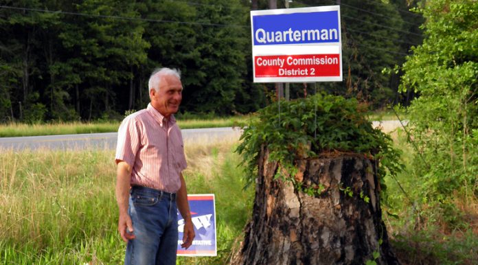 political yard signs vs. HOAs