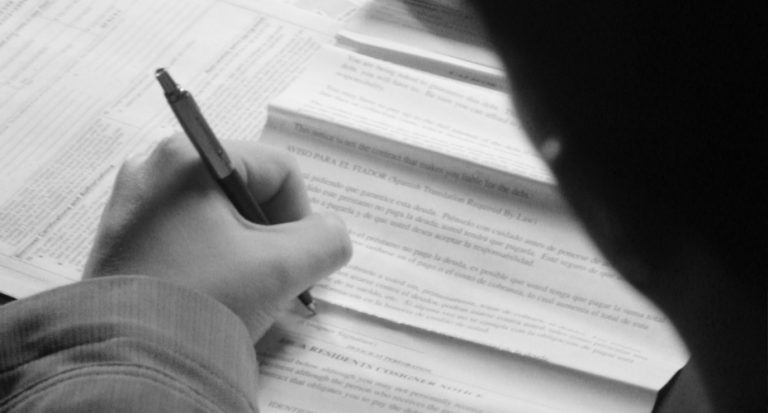 Mortgage application volume falls 8.8 percent in one week