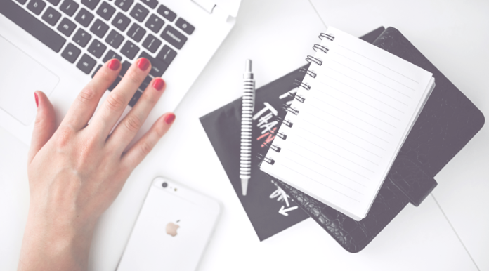 desk email signature