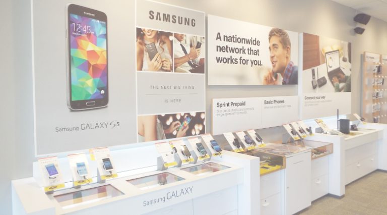 Sprint ends two-year contracts, recants after only one month