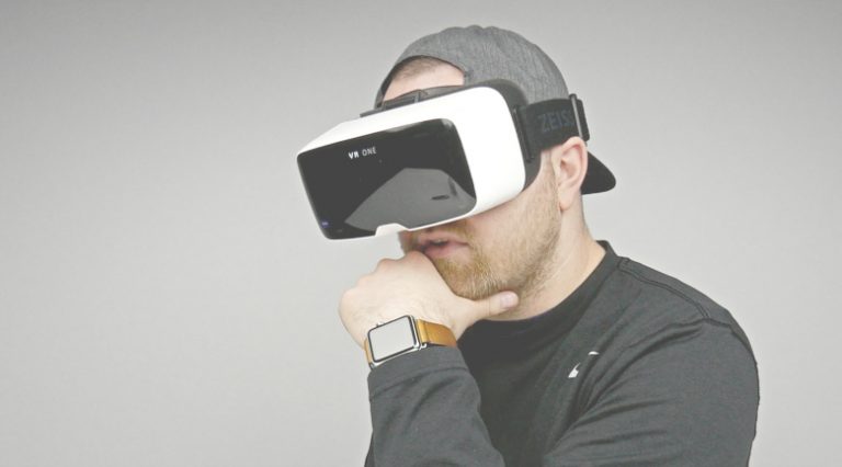 Better for biz: Virtual reality OR on augmented reality?