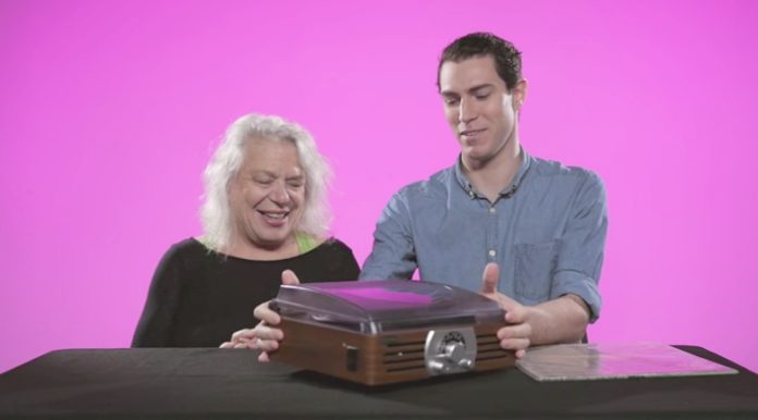 grandparents teach old technologies