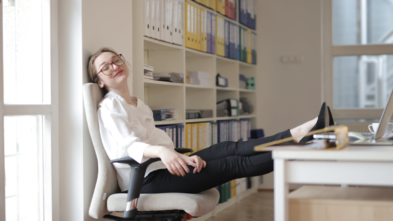 Simple profitable entrepreneurial ideas for introverts