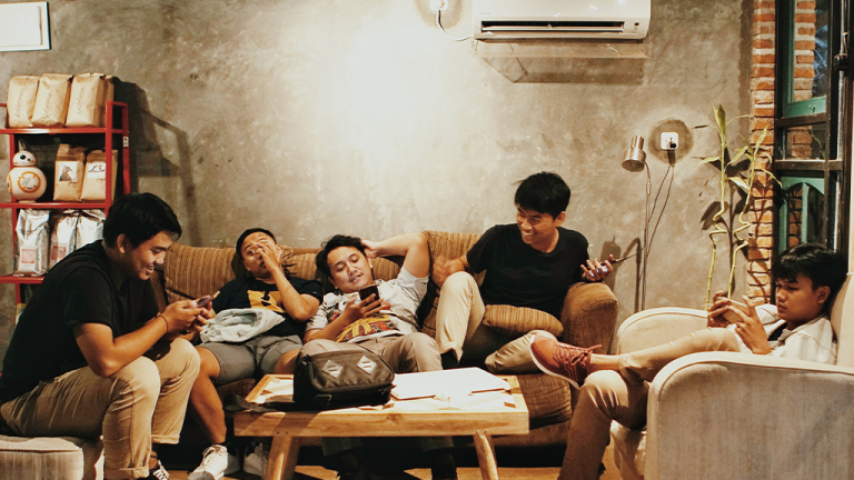 Is keeping your social media circle small a bad thing?