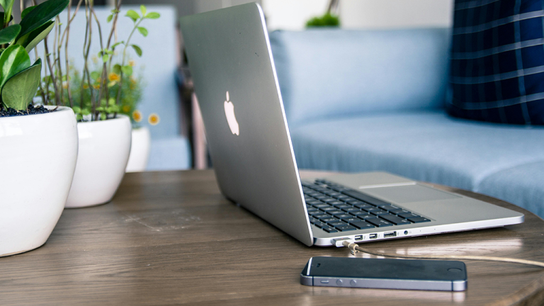 Apple faces class action lawsuits – what businesses can learn NOT to do